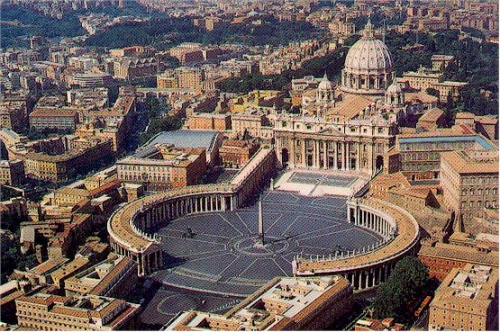 Vaticano inicia julgamento inédito de caso de pedofilia
